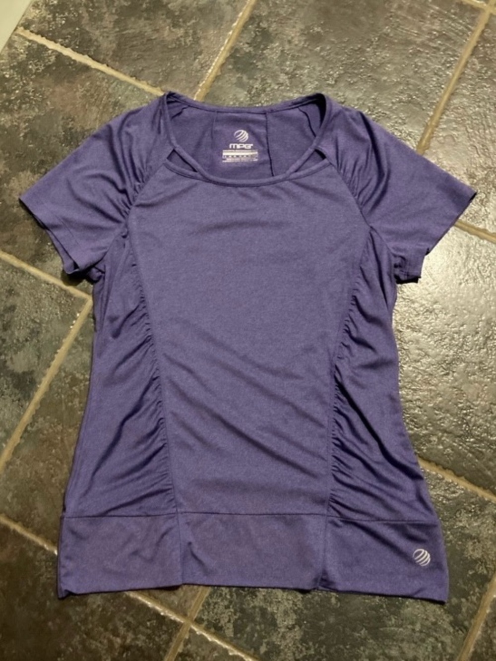 MPG Women's Purple Athletic
Short Sleeved Top Size L
